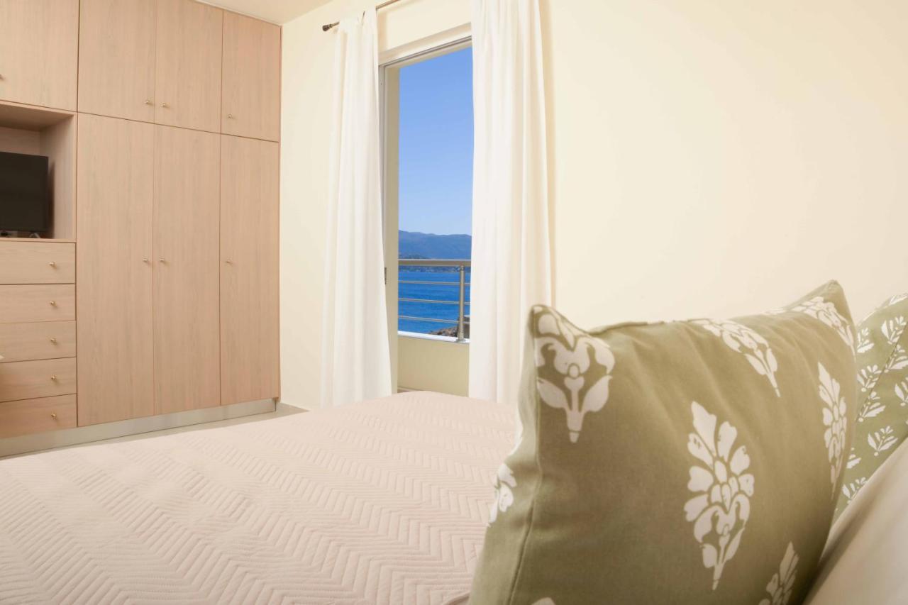 Oikies Luxury Apartments With Private Free Parking Area Agios Nikolaos Exteriör bild