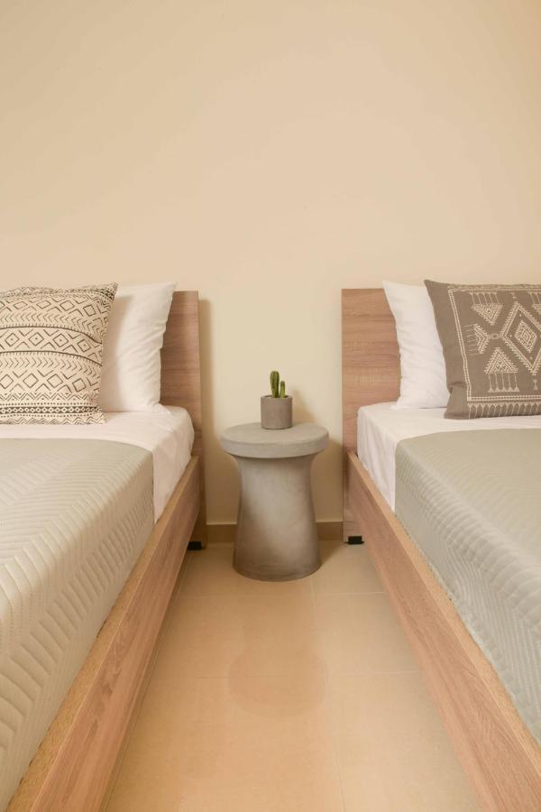 Oikies Luxury Apartments With Private Free Parking Area Agios Nikolaos Exteriör bild