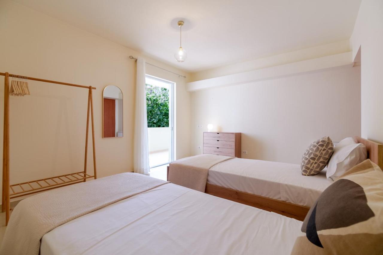 Oikies Luxury Apartments With Private Free Parking Area Agios Nikolaos Exteriör bild